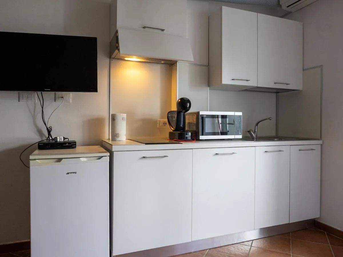 Bed & Breakfast Bed and Breakfast Tra Gli Ulivi Pietra Ligure Italia