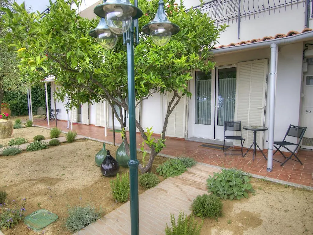 Bed & Breakfast Bed and Breakfast Tra Gli Ulivi Pietra Ligure Italia