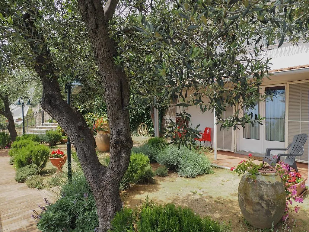 Bed & Breakfast Bed and Breakfast Tra Gli Ulivi Pietra Ligure
